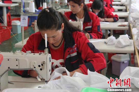 深圳援疆企業(yè)在塔縣建服裝廠，產品遠銷歐洲市場